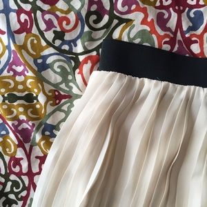 Sugarlips cream pleated high low skirt